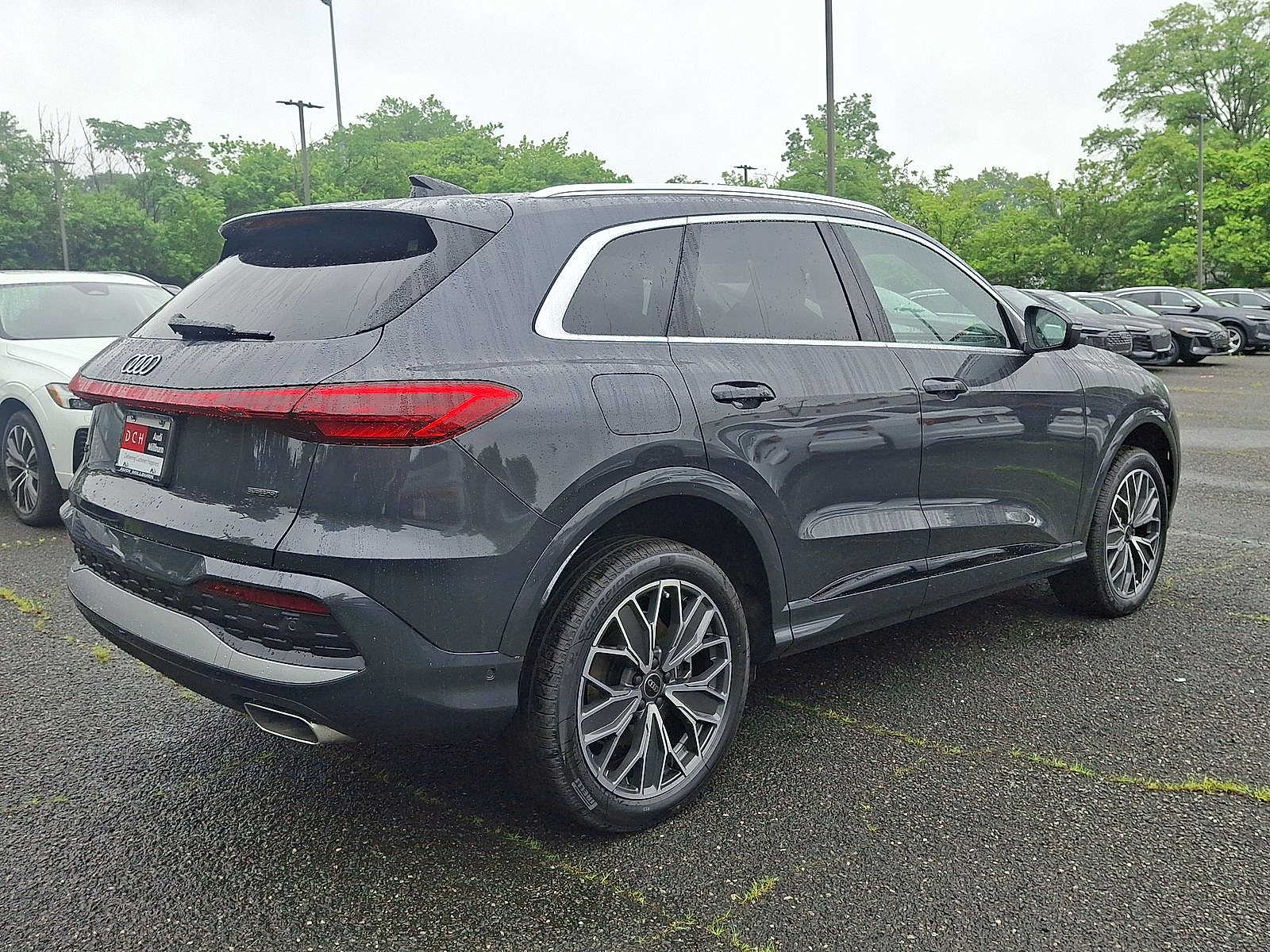 Thumbnail: 2025 Audi Q5 - 12