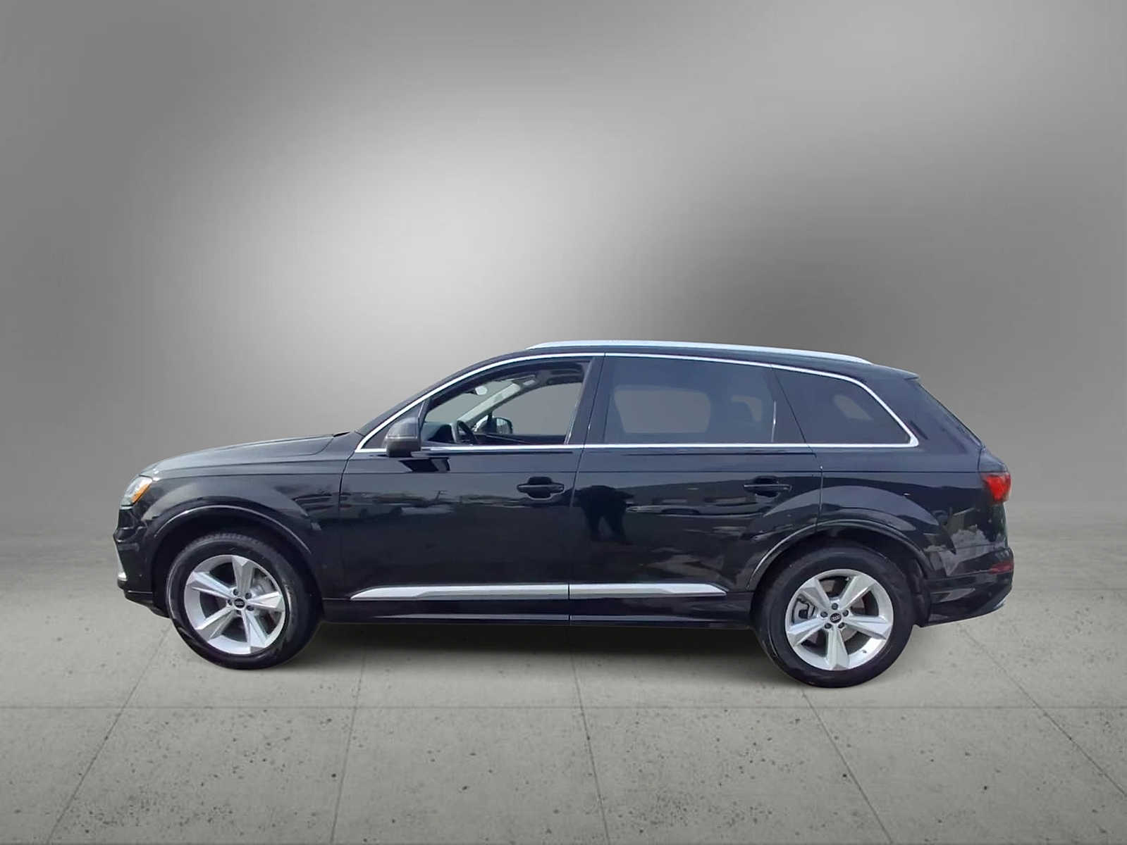 Thumbnail: 2023 Audi Q7 - 4