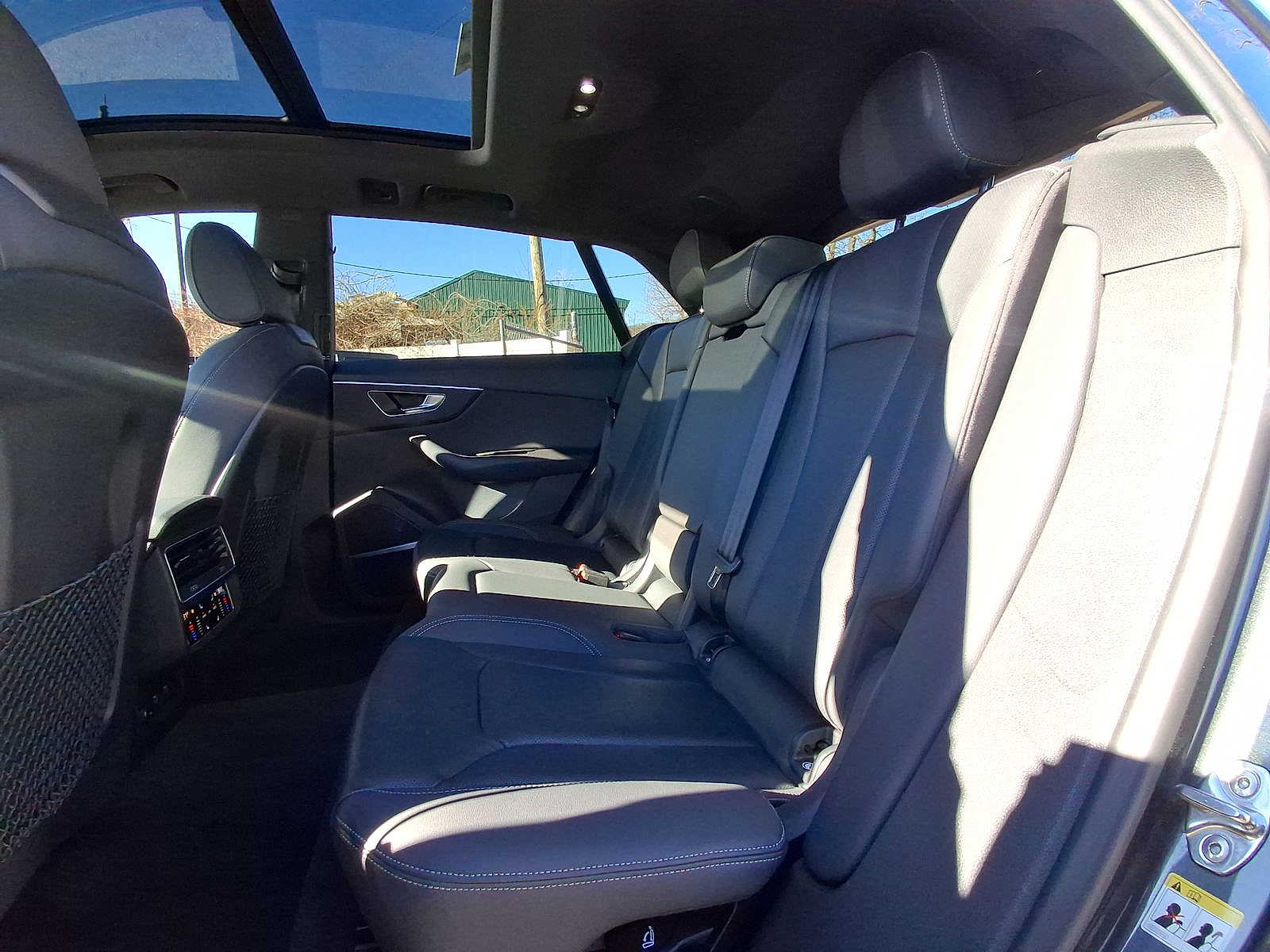 Thumbnail: 2021 Audi Q8 - 20