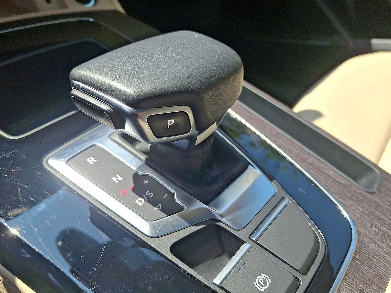 Thumbnail: 2022 Audi Q5 - 12