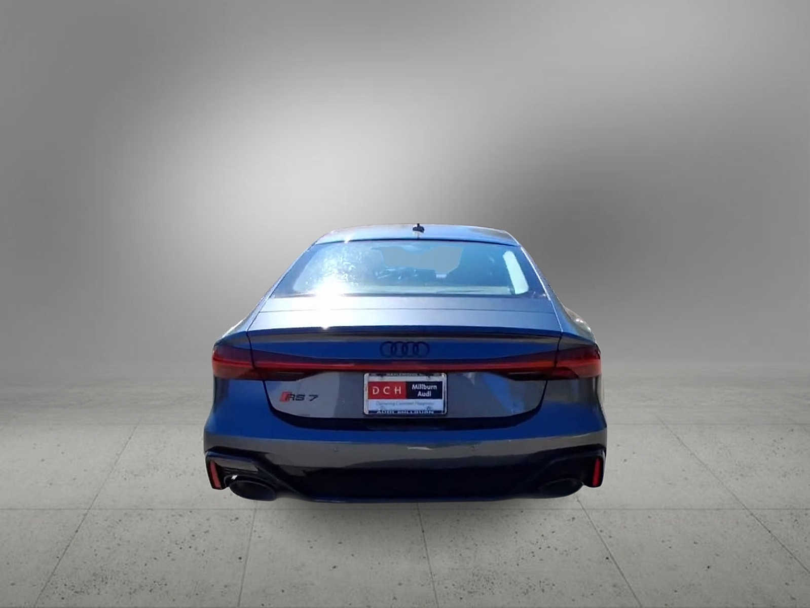 Thumbnail: 2026 Audi RS 7 - 7