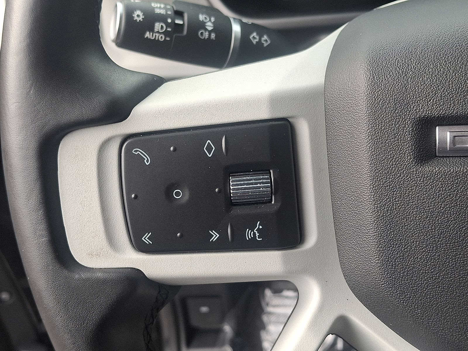 Thumbnail: 2023 Land Rover Defender - 16