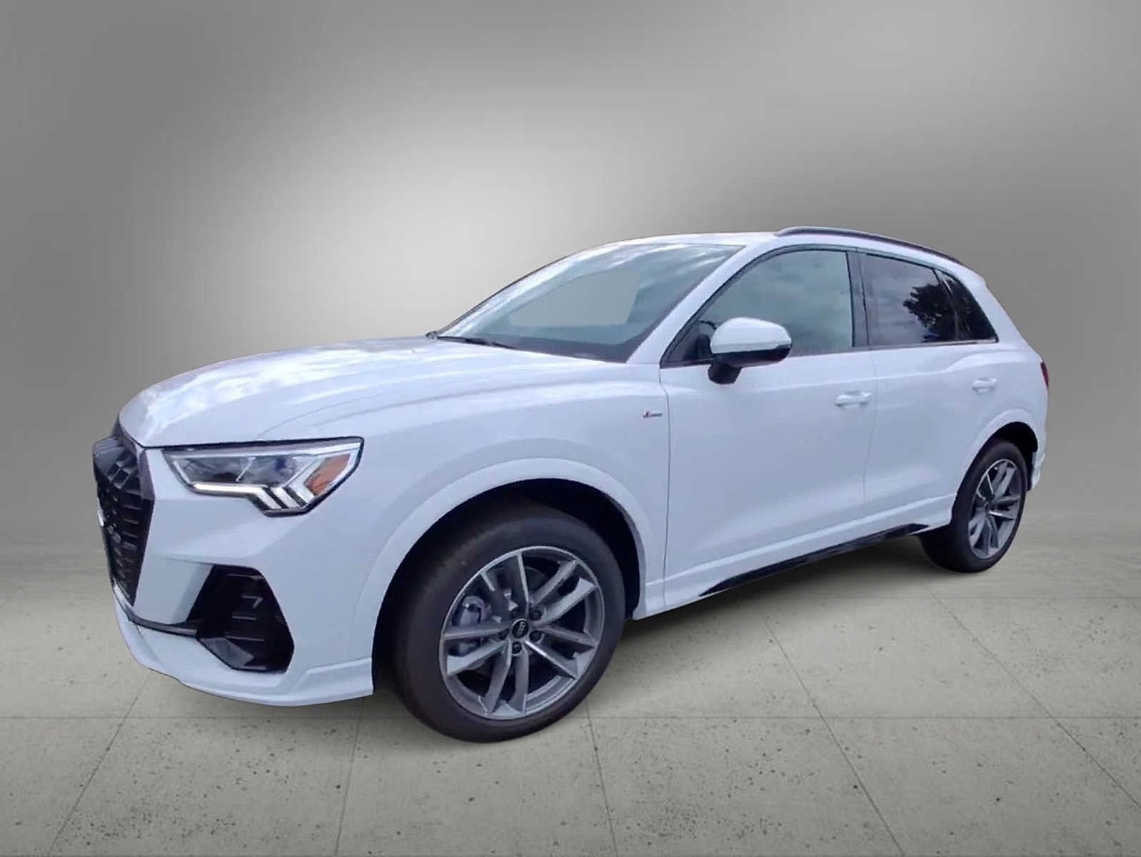 Thumbnail: 2025 Audi Q3 - 4