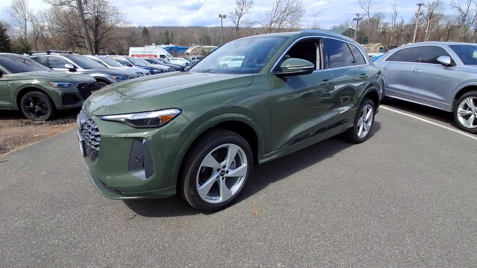 Thumbnail: 2026 Audi Q5 - 4