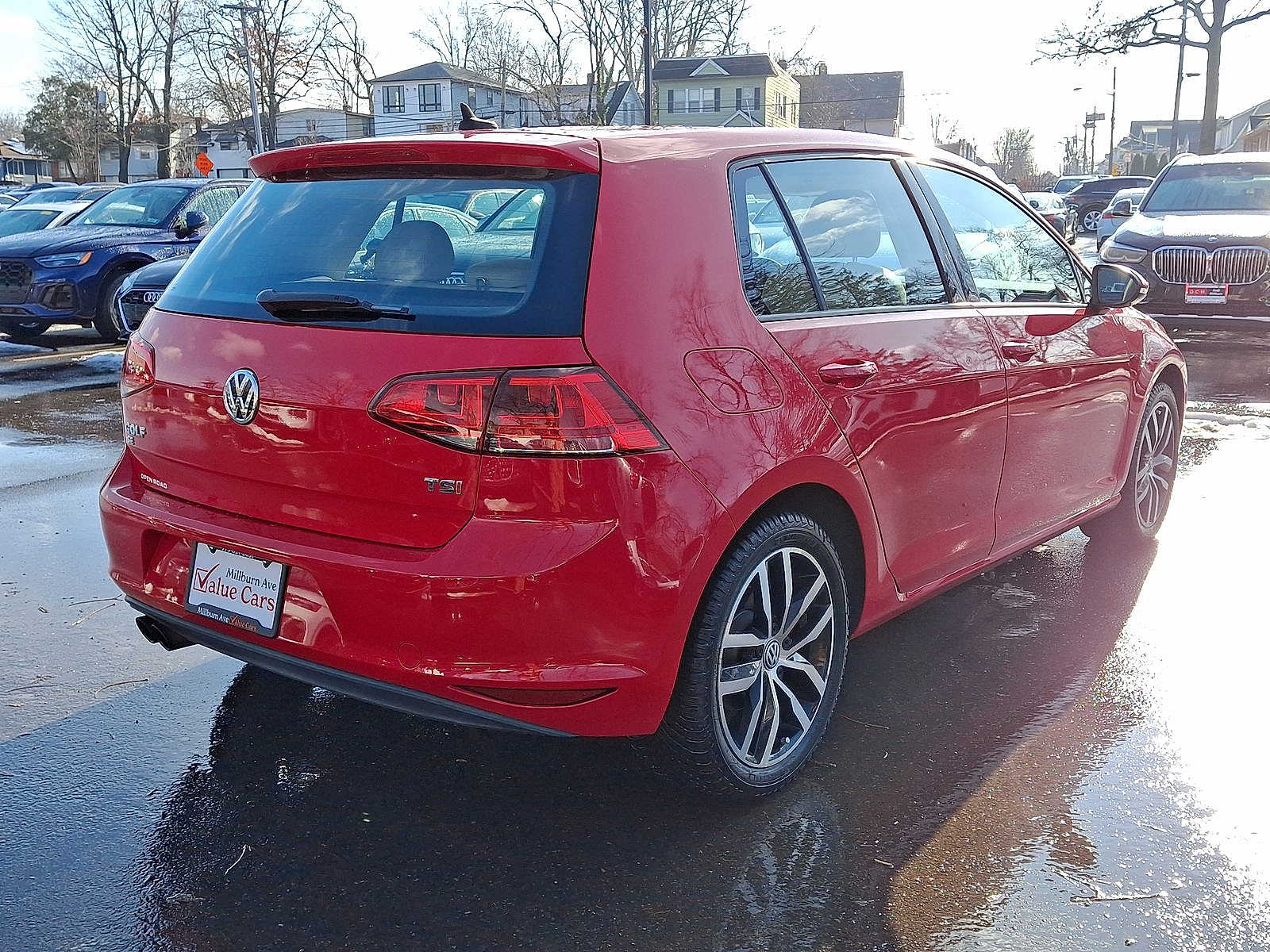 Thumbnail: 2016 Volkswagen Golf - 25