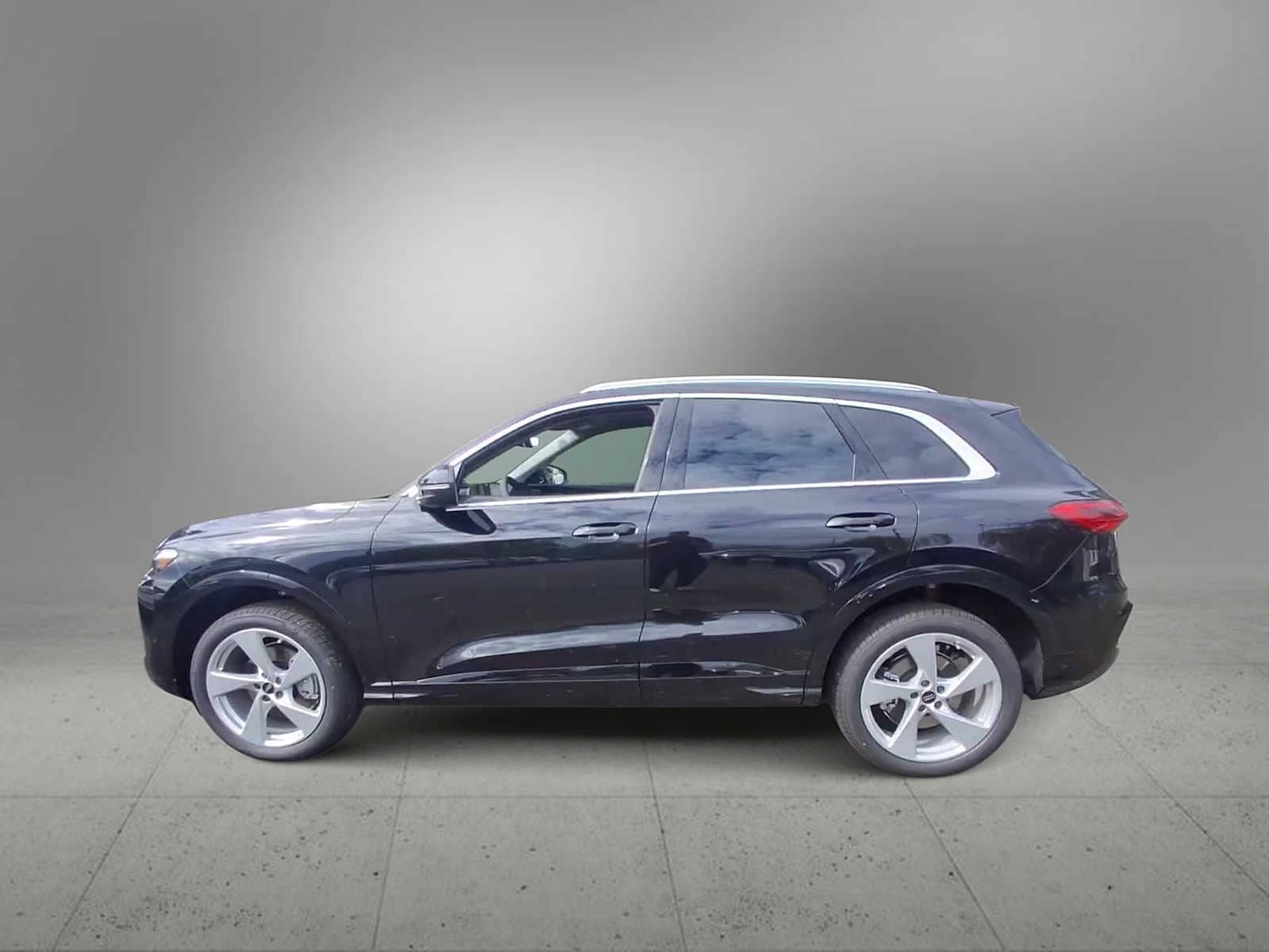 Thumbnail: 2025 Audi Q5 - 5