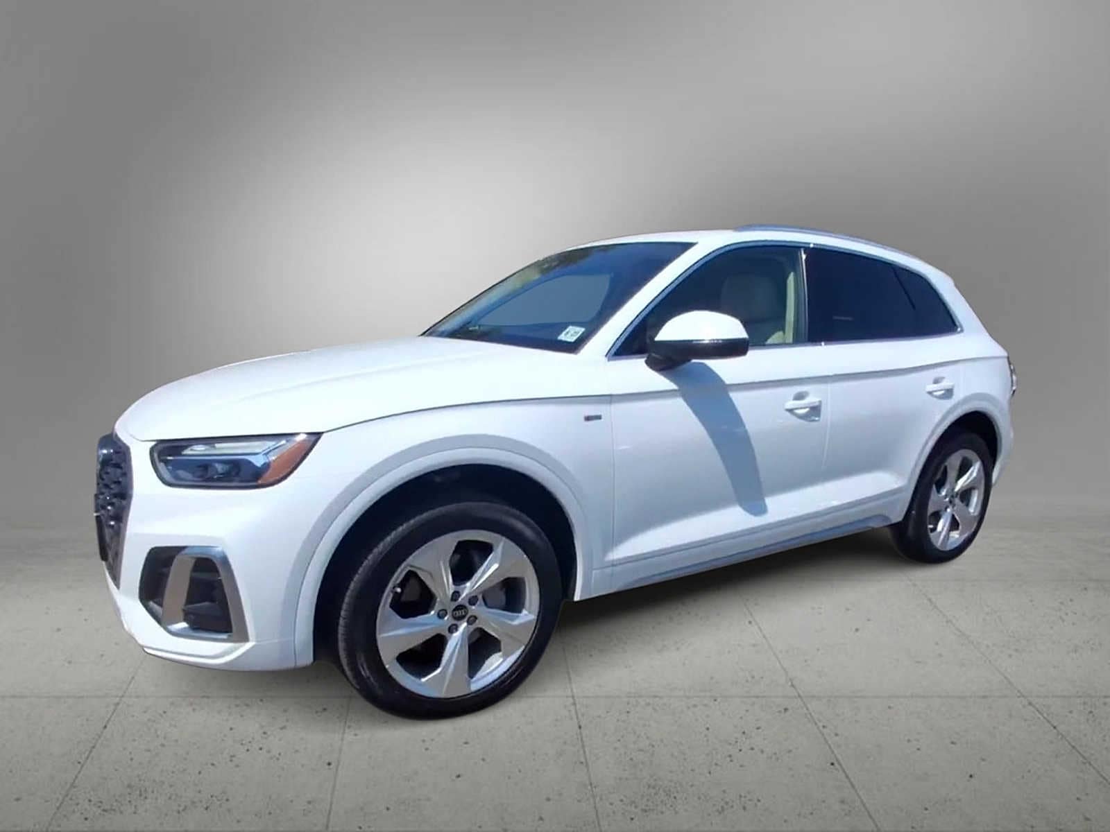 Thumbnail: 2022 Audi Q5 - 4