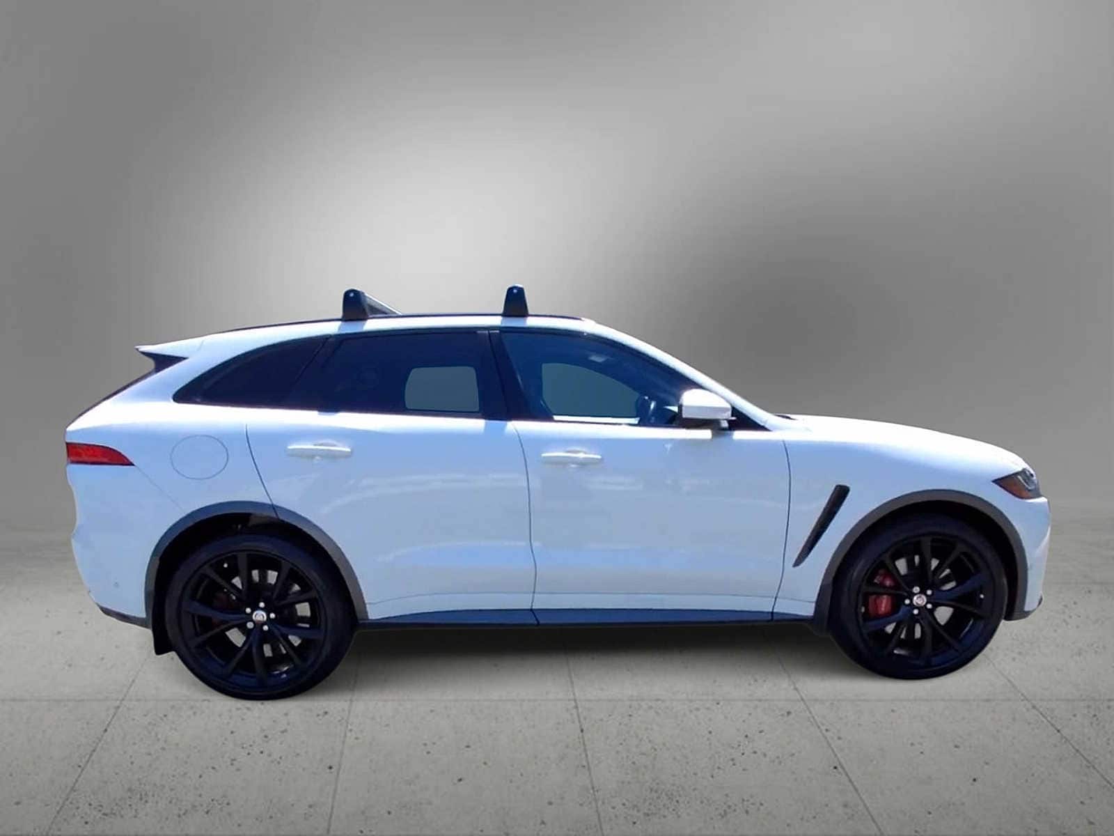 Thumbnail: 2020 Jaguar F-Pace - 9