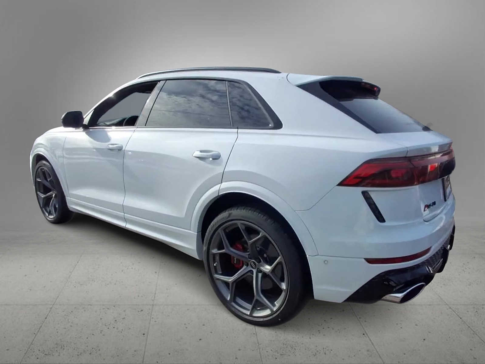 Thumbnail: 2025 Audi RS Q8 - 6