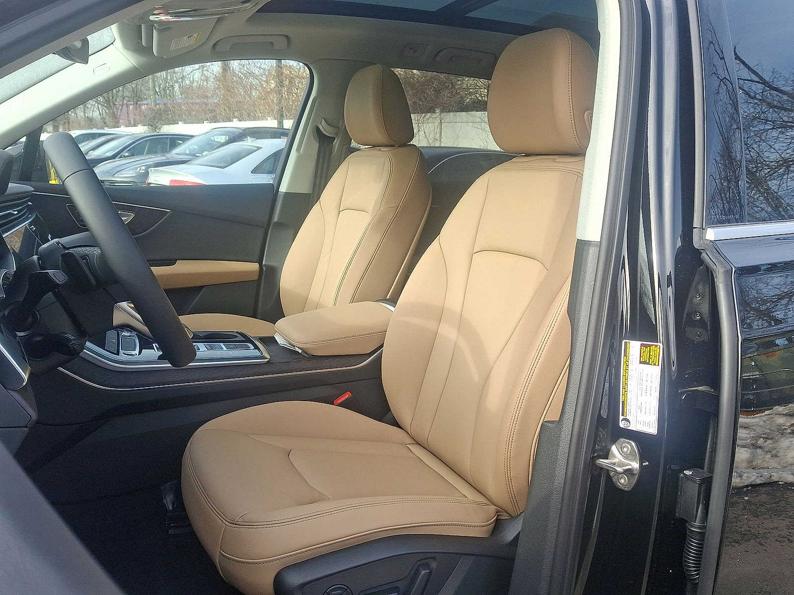 Thumbnail: 2026 Audi Q7 - 13