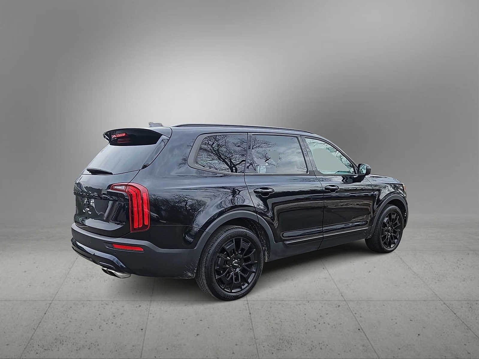 Thumbnail: 2022 Kia Telluride - 8