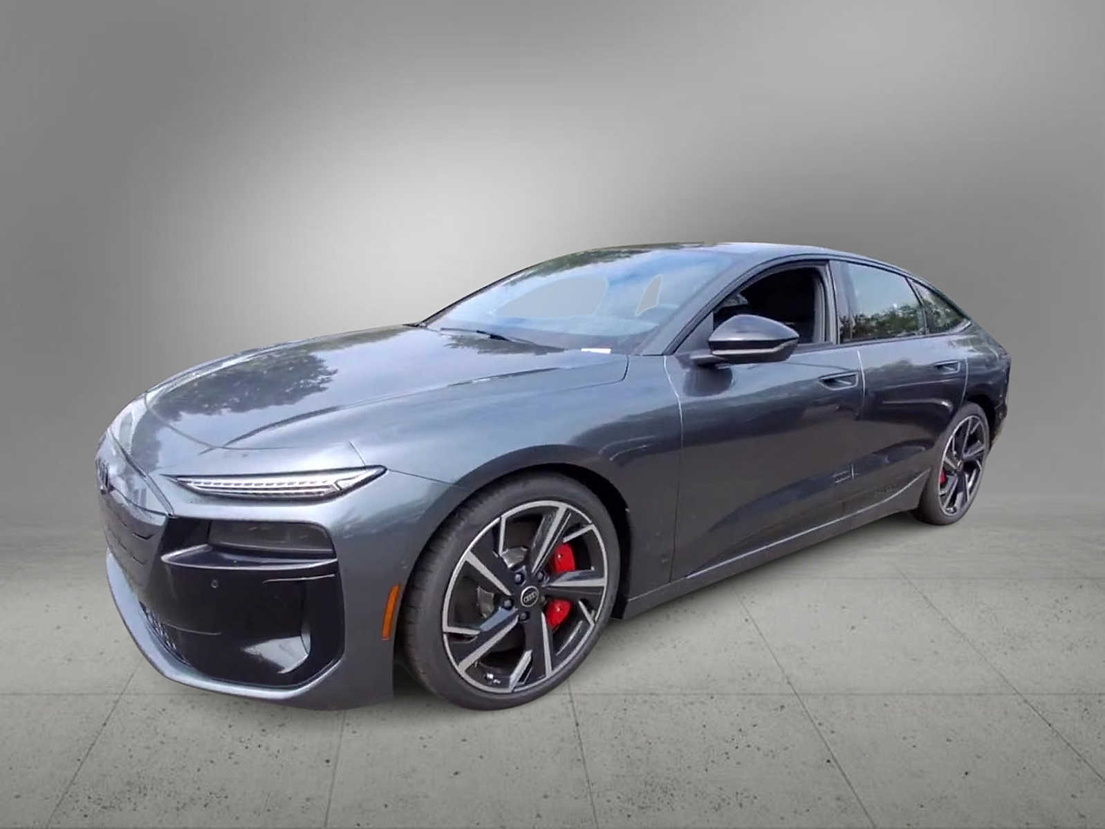 Thumbnail: 2025 Audi e-tron S - 4