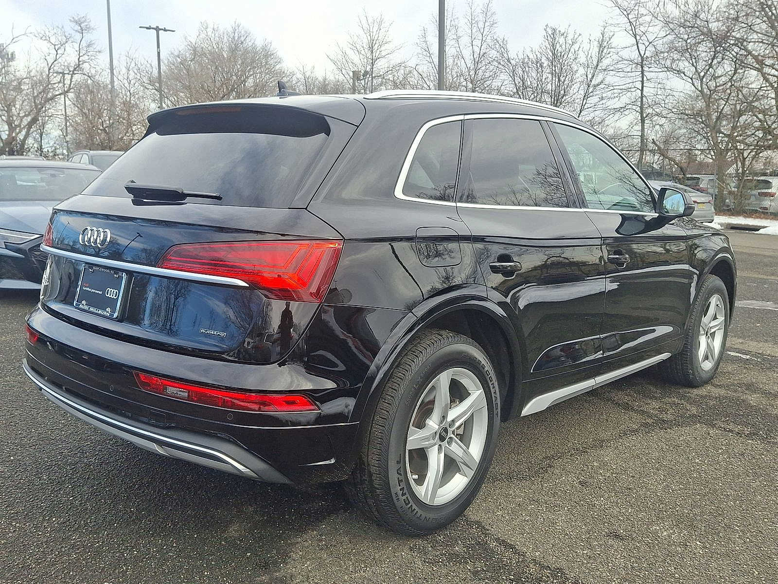 Thumbnail: 2023 Audi Q5 - 25