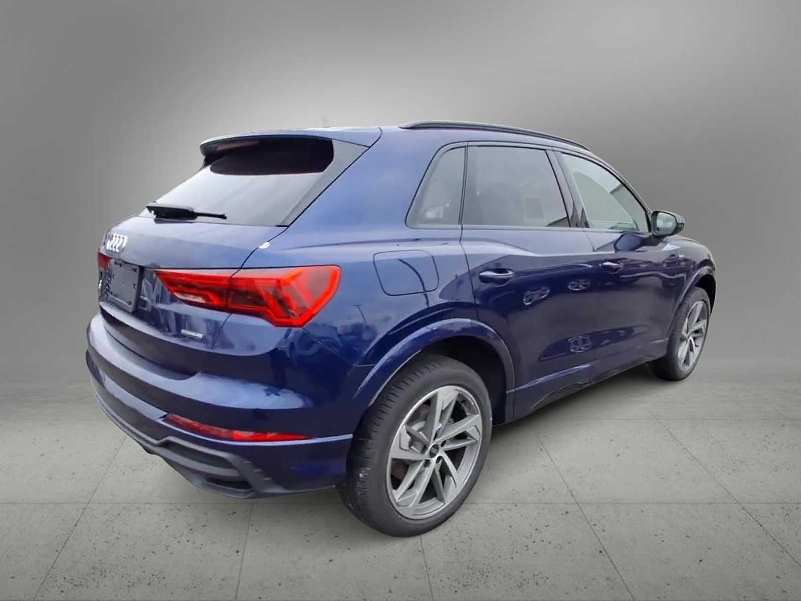 Thumbnail: 2025 Audi Q3 - 8