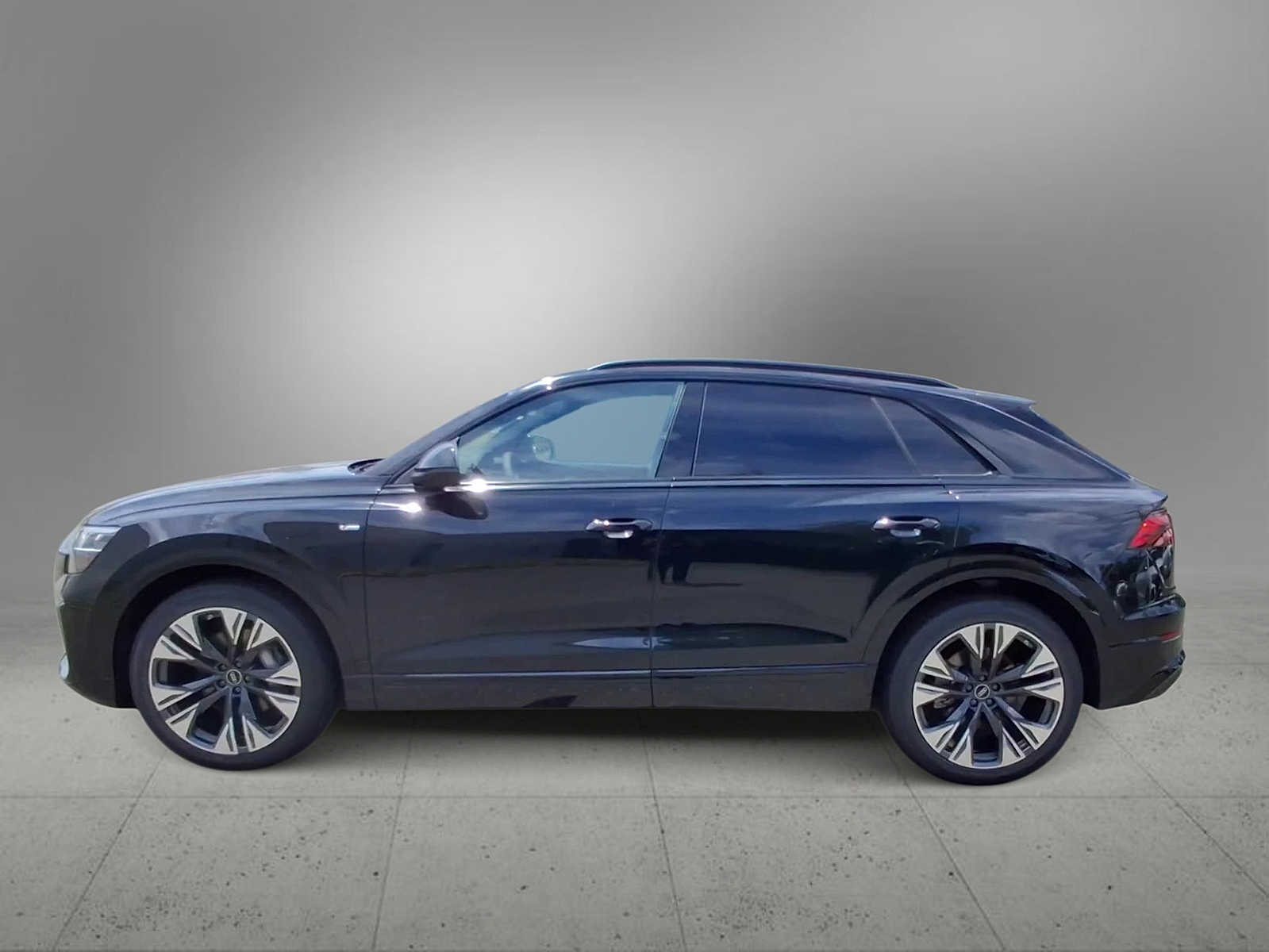 Thumbnail: 2026 Audi Q8 - 5