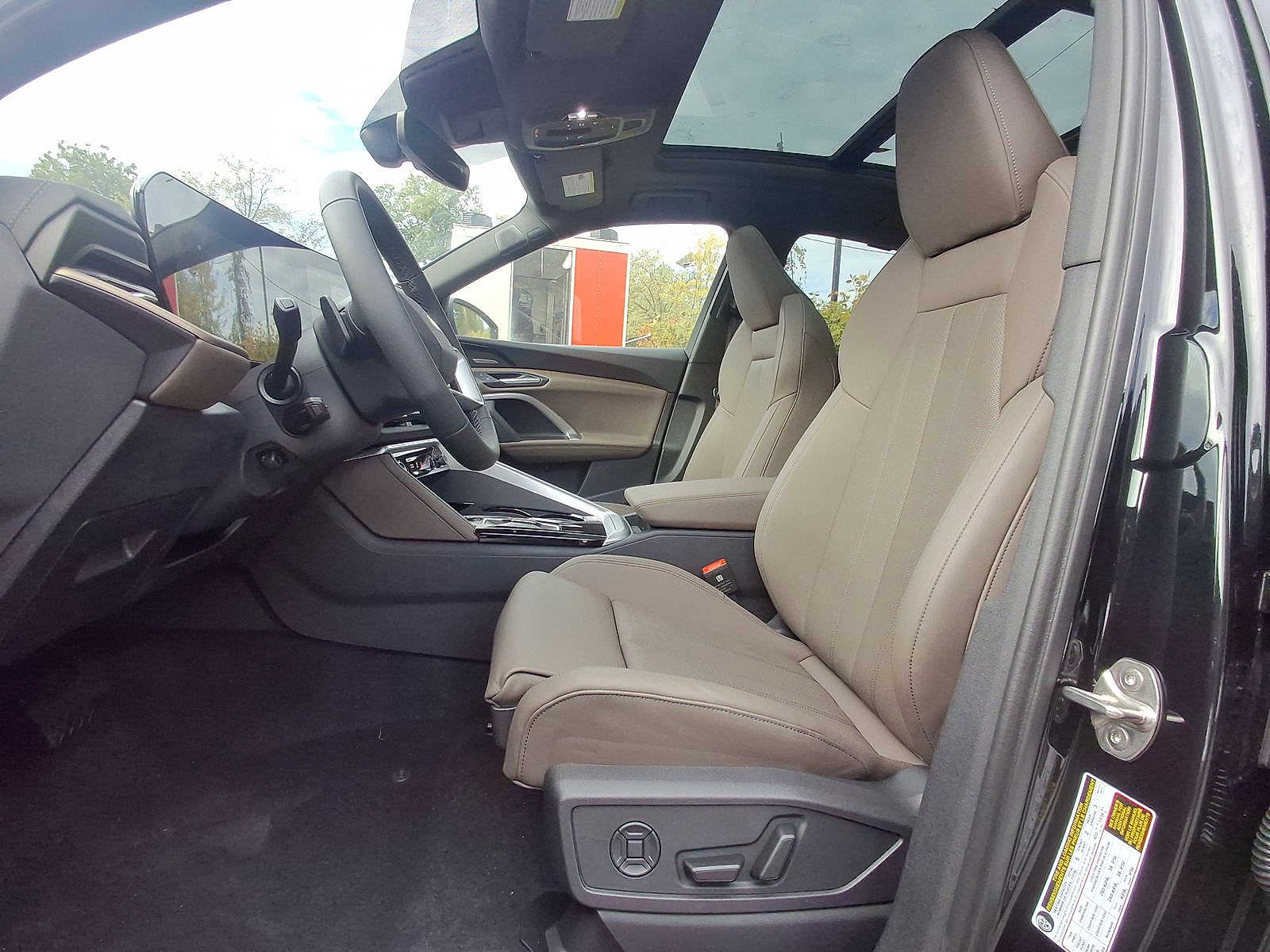 Thumbnail: 2025 Audi Q5 - 13