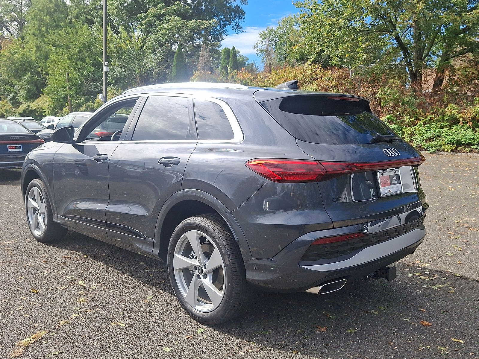 Thumbnail: 2025 Audi Q5 - 12