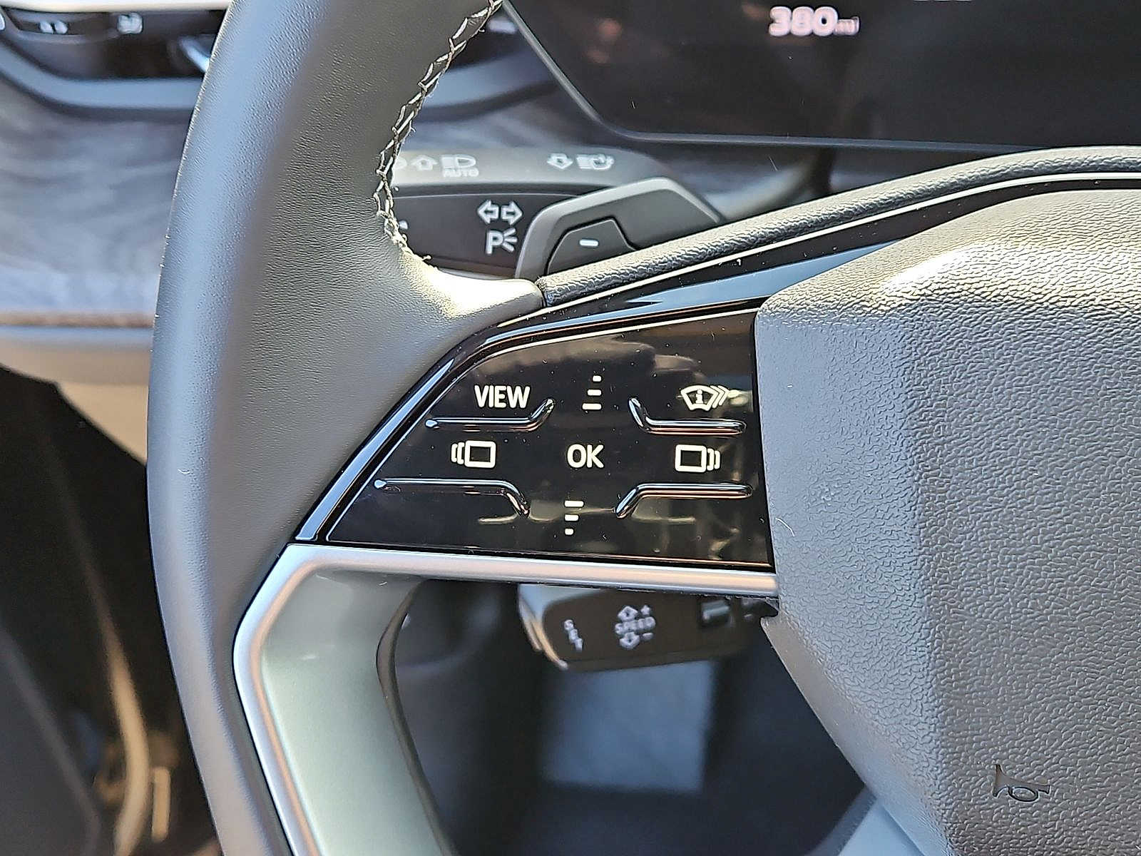 Thumbnail: 2025 Audi Q5 - 17