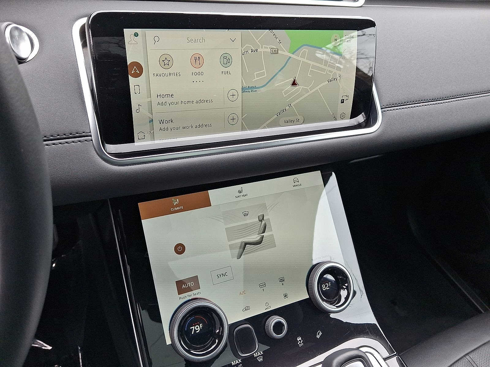 Thumbnail: 2023 Land Rover Range Rover Evoque - 14