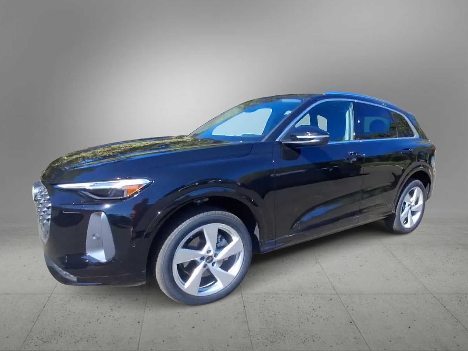 Thumbnail: 2025 Audi Q5 - 4