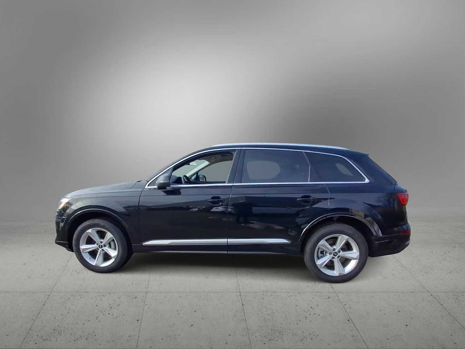 Thumbnail: 2026 Audi Q7 - 5