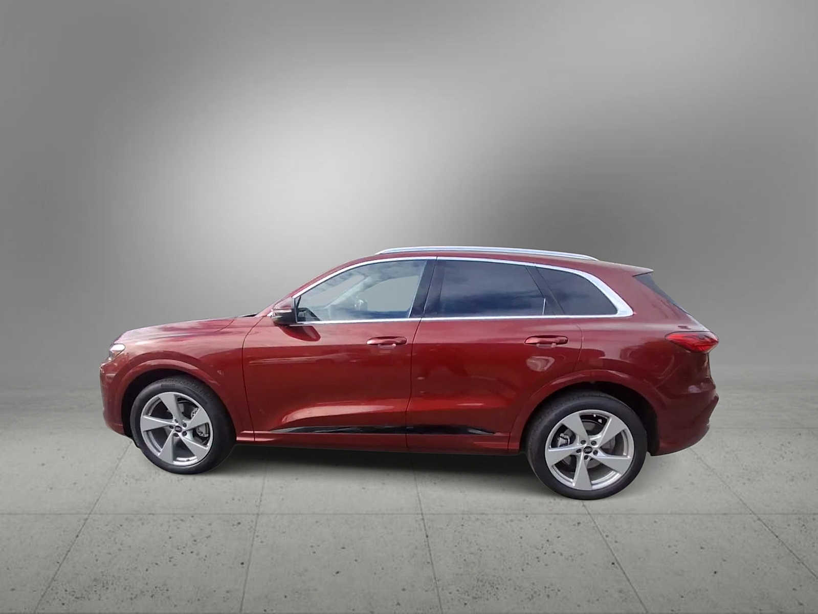 Thumbnail: 2025 Audi Q5 - 5