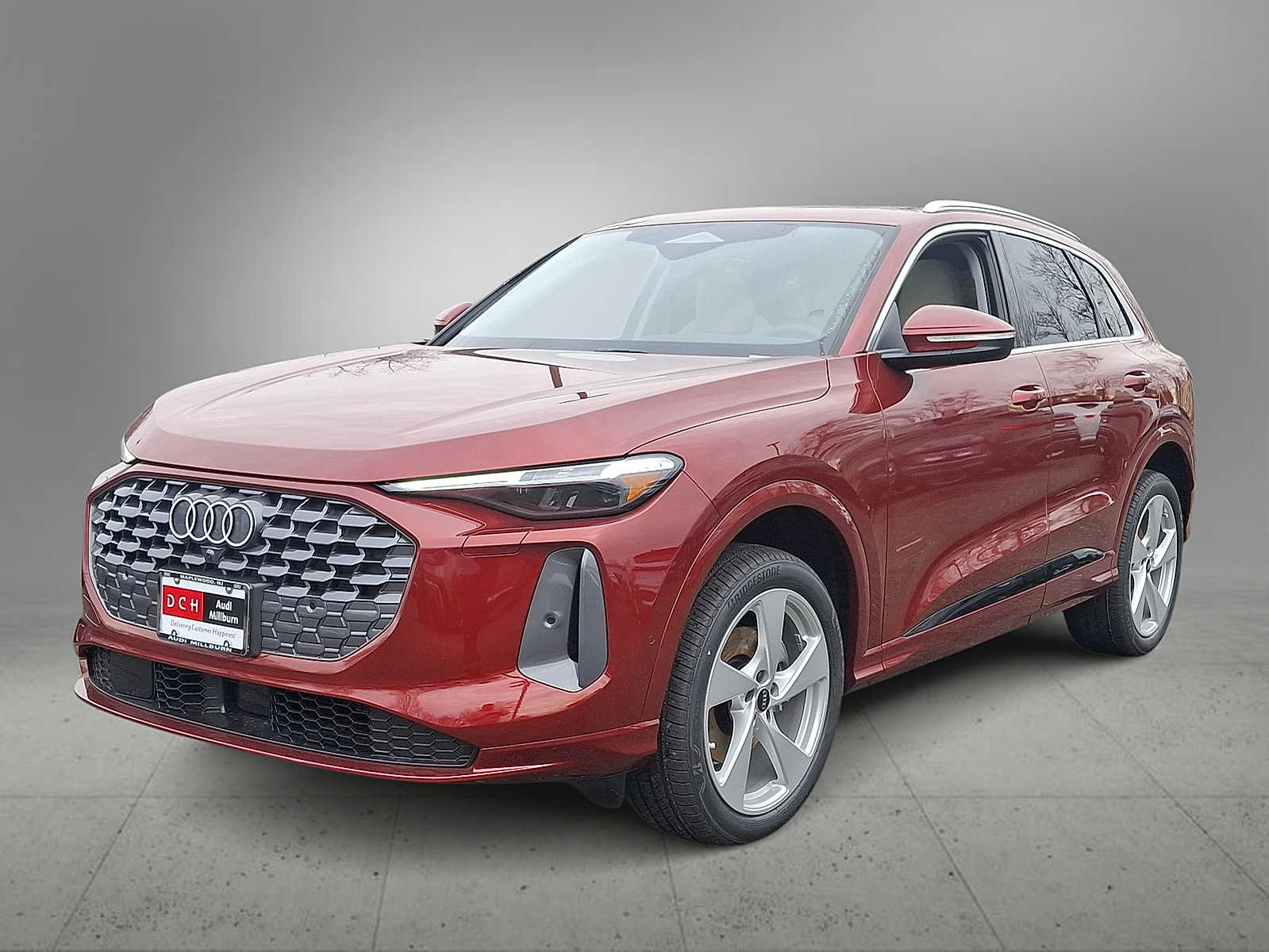 Thumbnail: 2025 Audi Q5 - 1