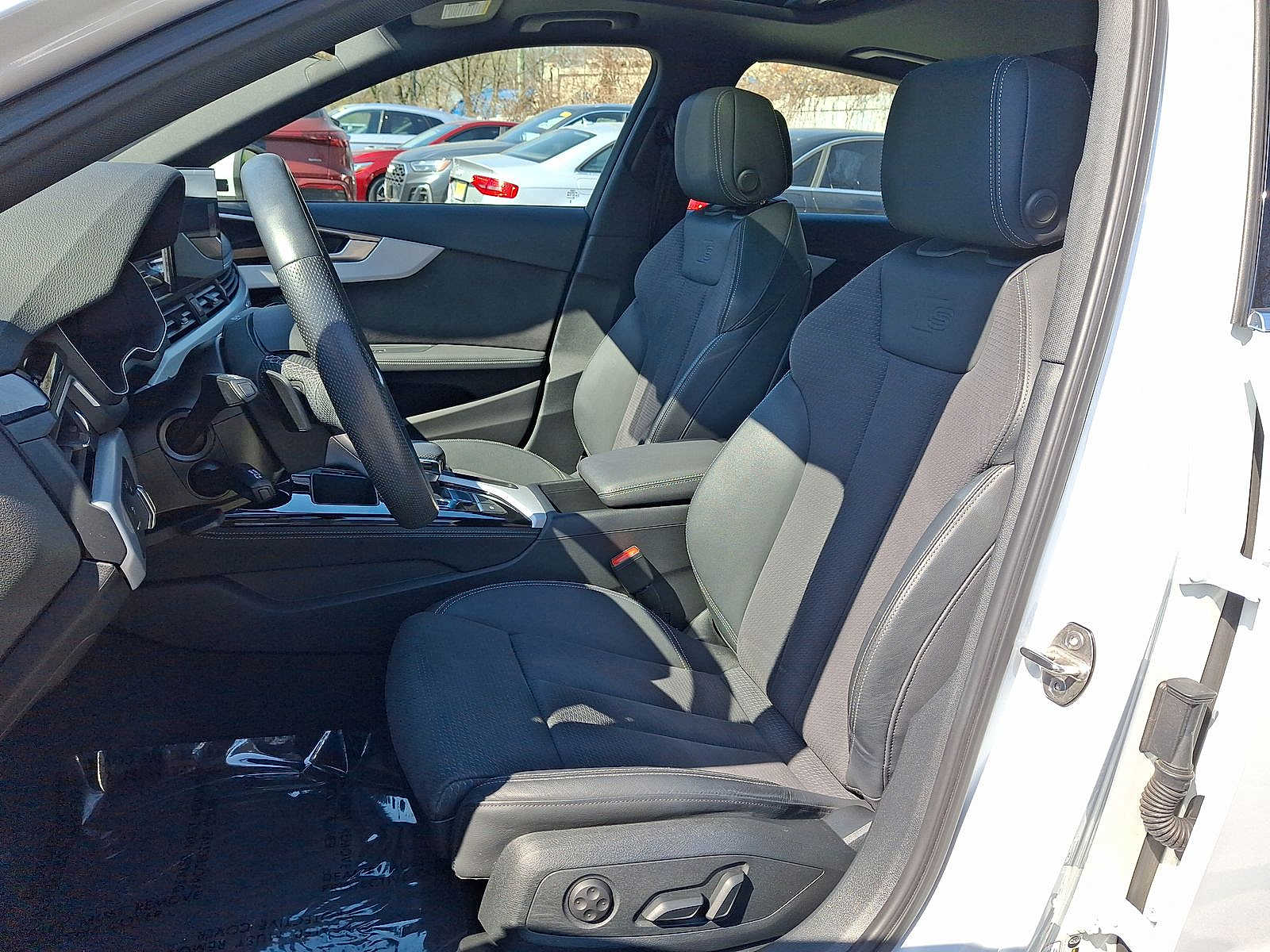 Thumbnail: 2023 Audi A4 - 11