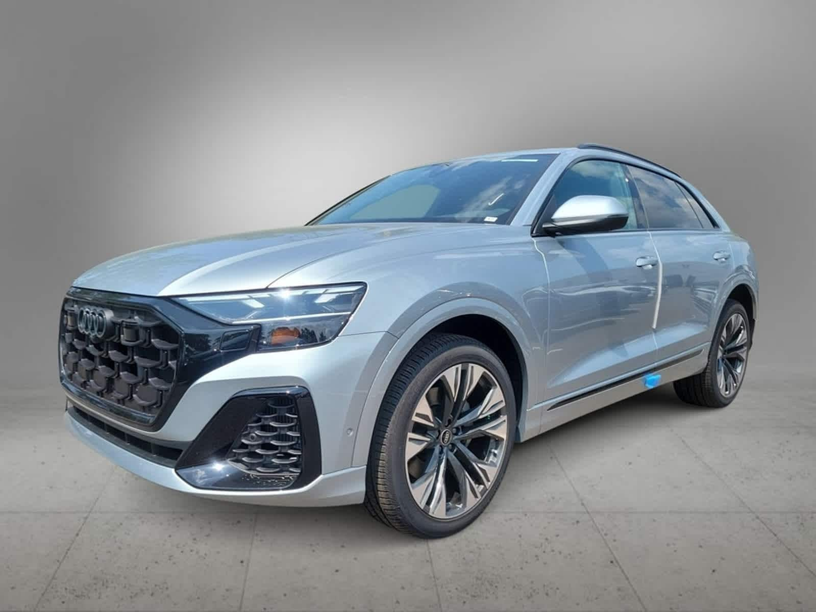 2024 Audi Q8 Premium Plus 2