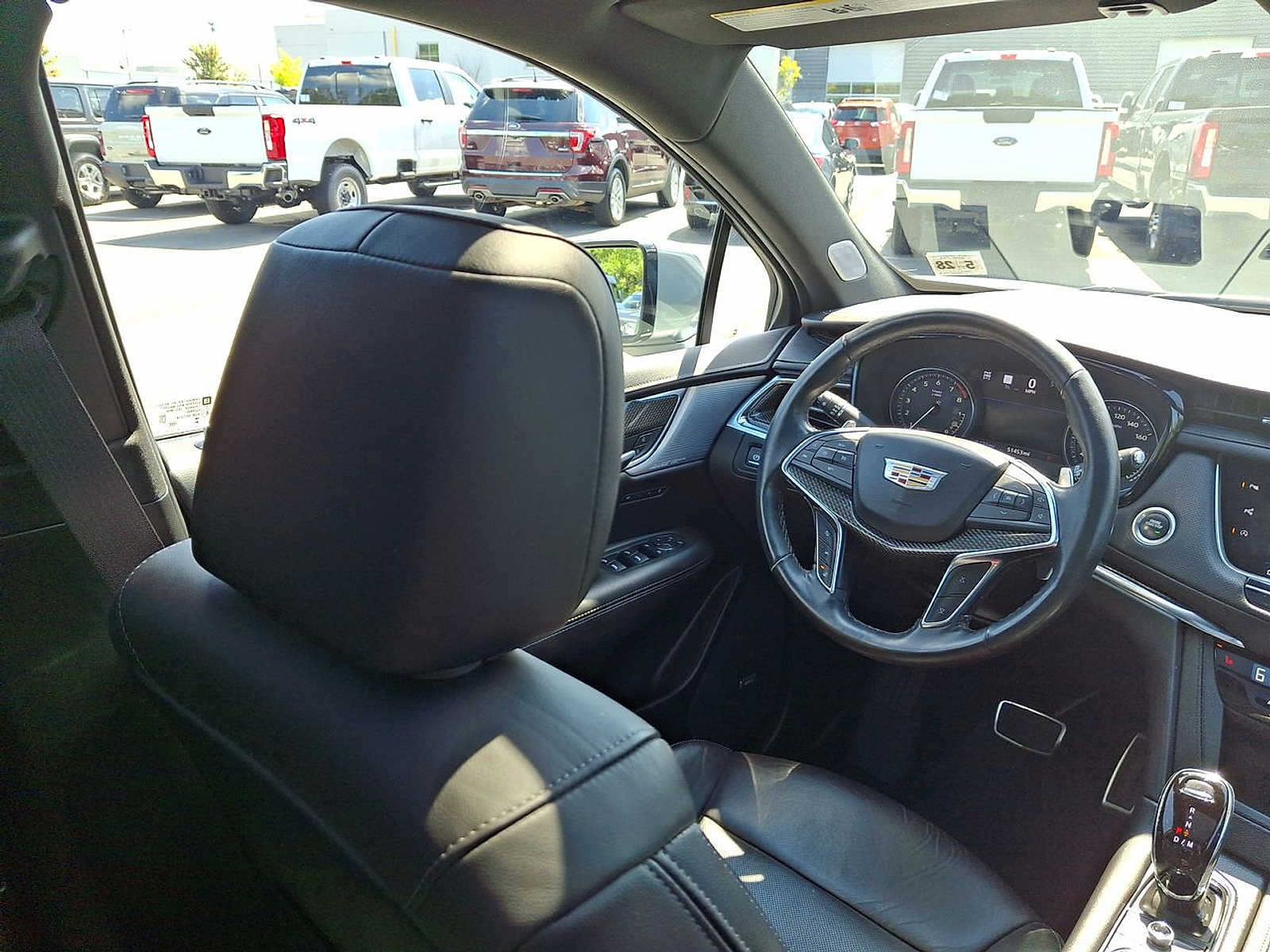 Thumbnail: 2023 Cadillac XT5 - 15