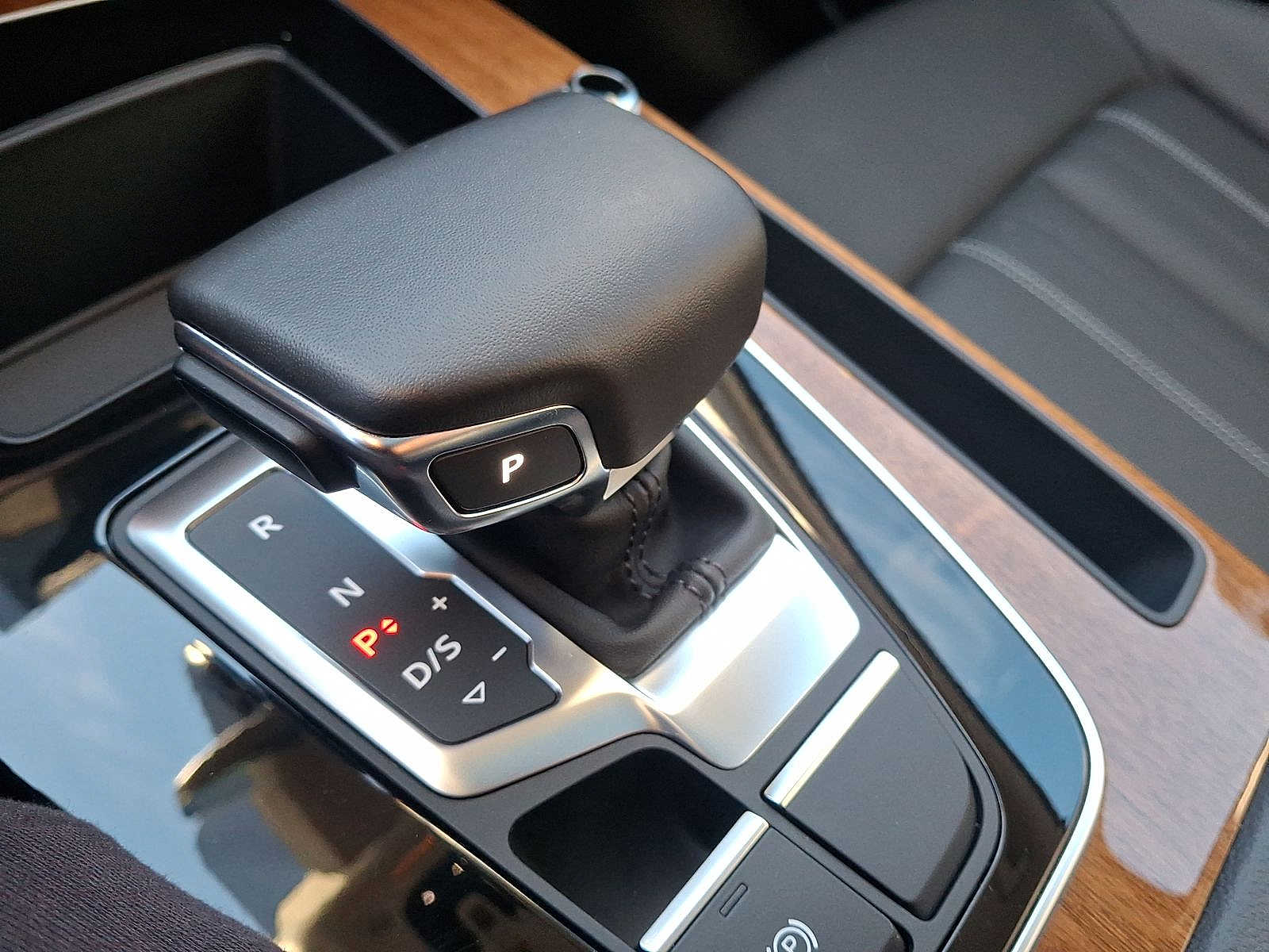 Thumbnail: 2025 Audi Q5 - 11