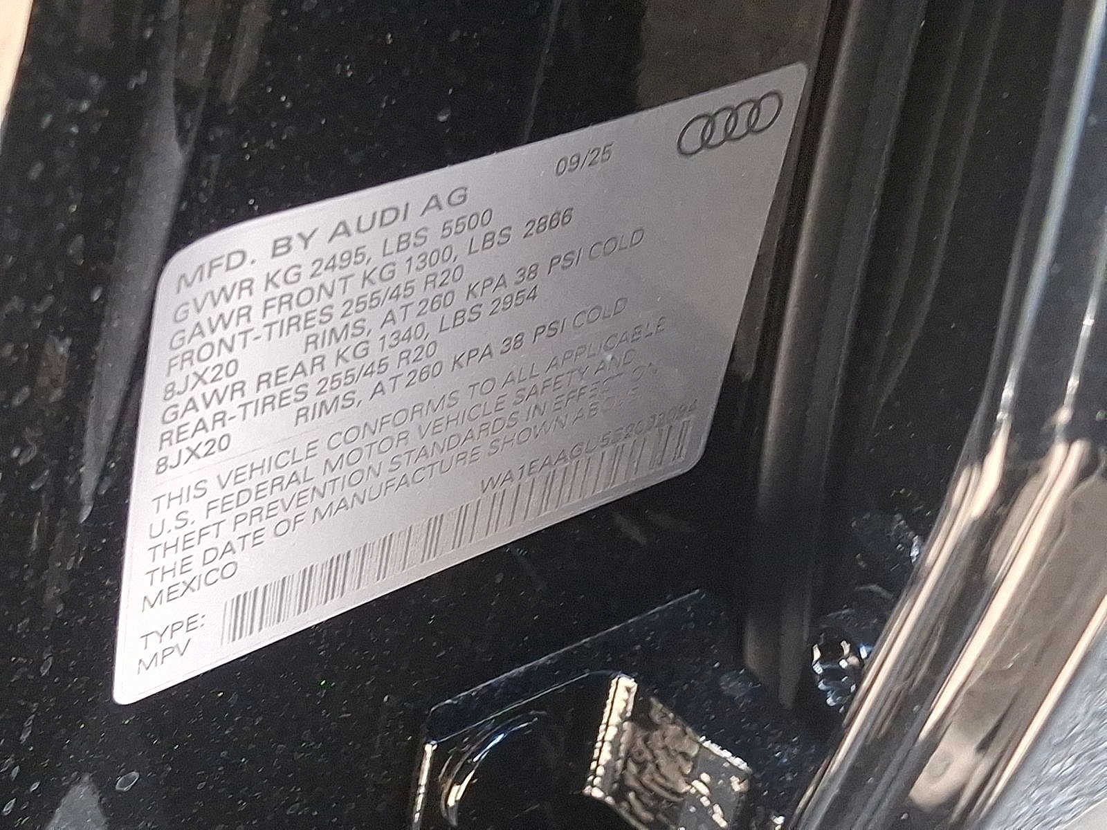 Thumbnail: 2025 Audi Q5 - 16