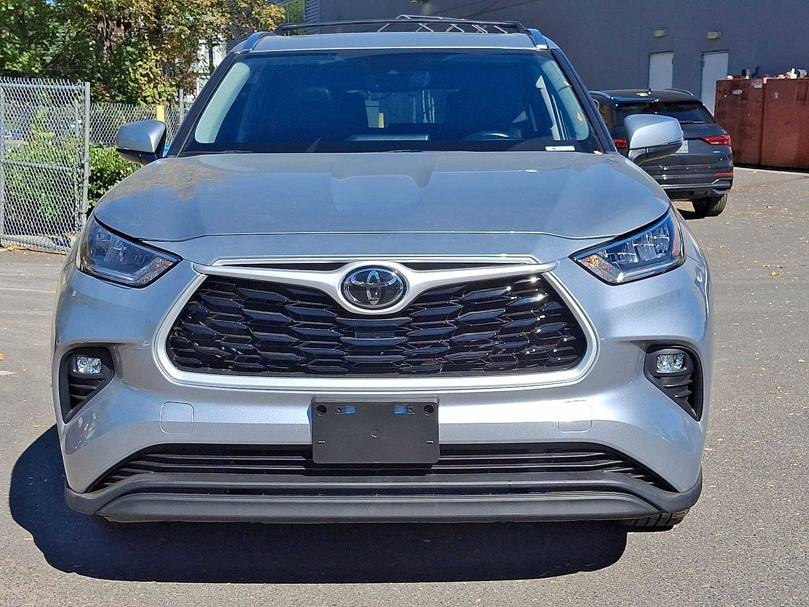 Thumbnail: 2020 Toyota Highlander - 25