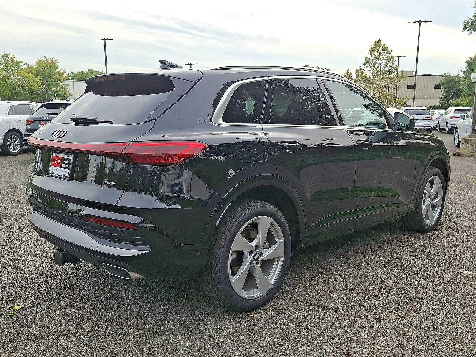 Thumbnail: 2025 Audi Q5 - 12