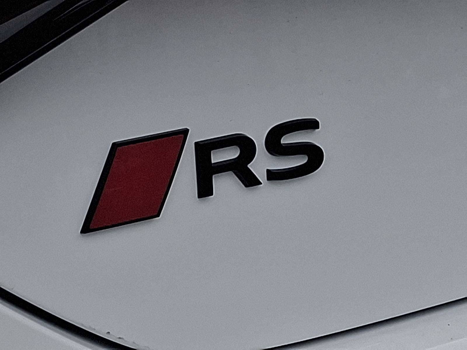Thumbnail: 2025 Audi RS e-tron GT - 17