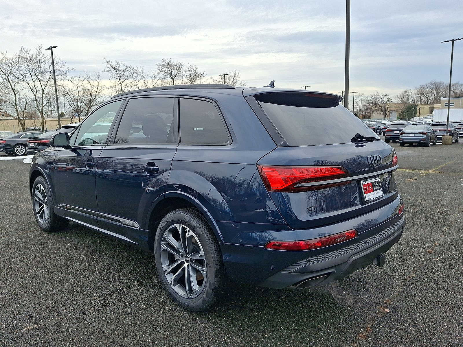 Thumbnail: 2026 Audi Q7 - 12