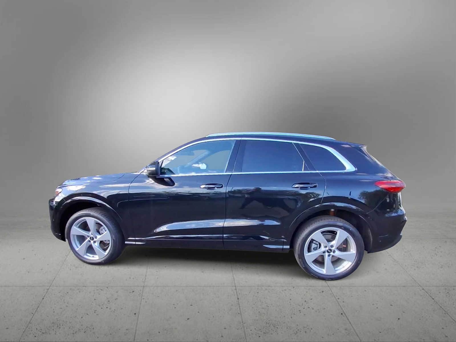 Thumbnail: 2025 Audi Q5 - 5