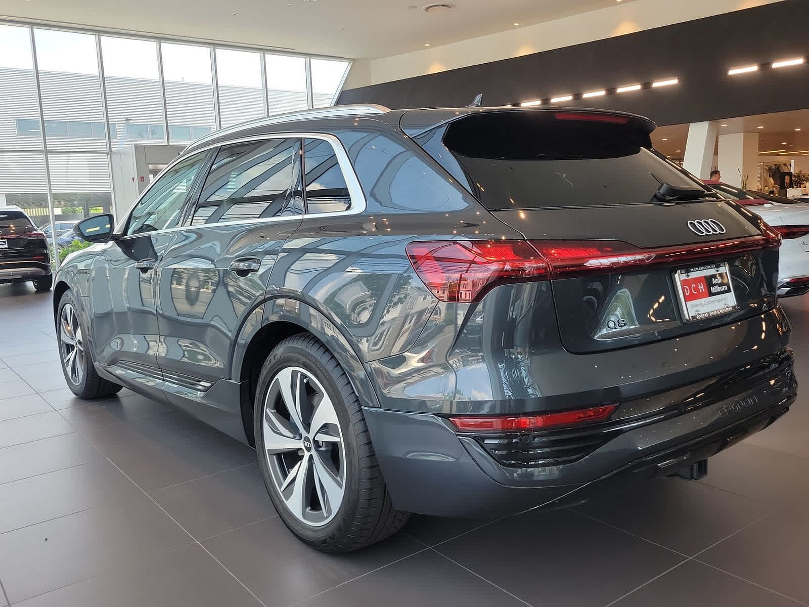 2024 Audi Q8 e-tron Premium 20