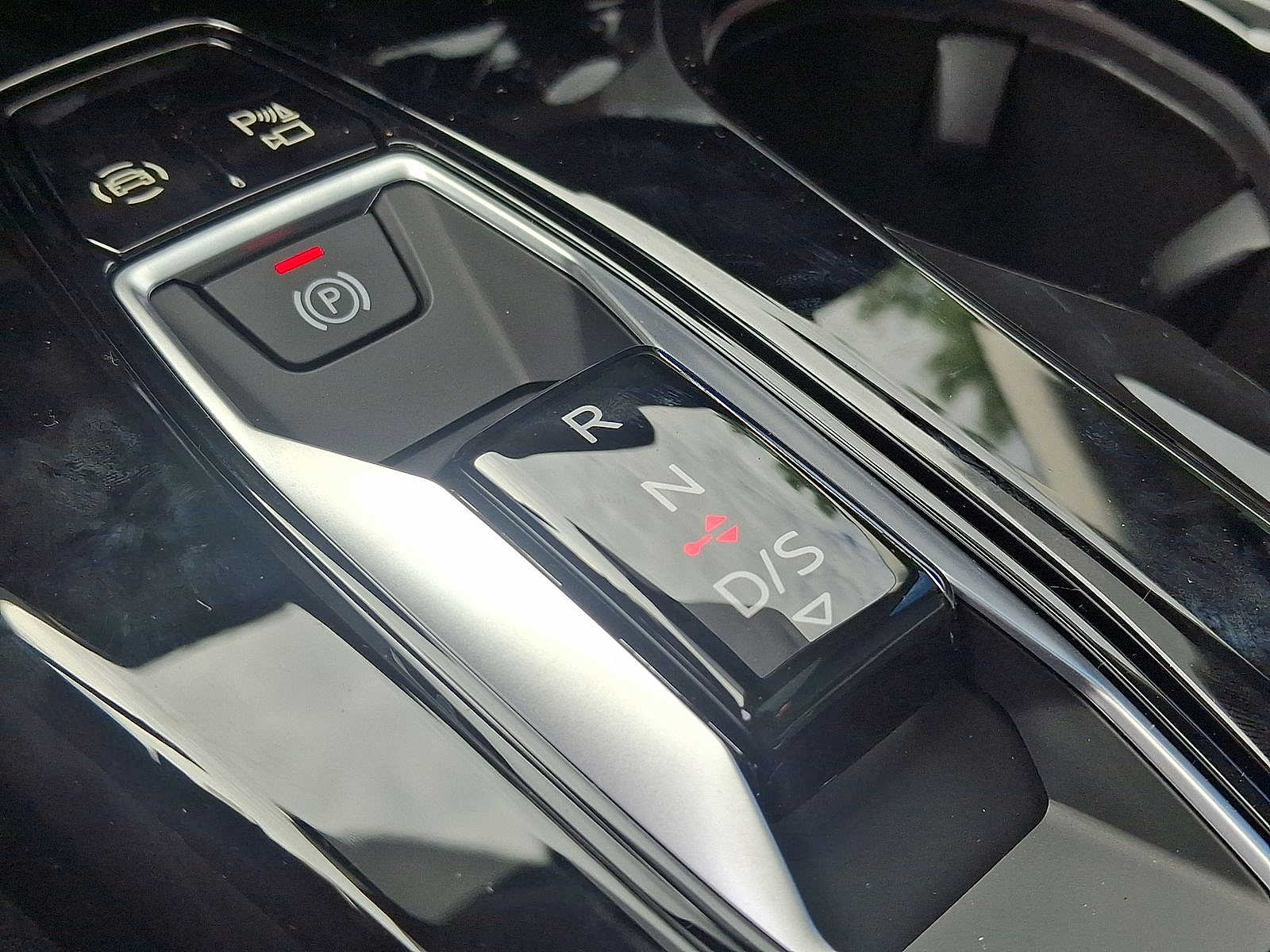 Thumbnail: 2025 Audi Q5 - 14