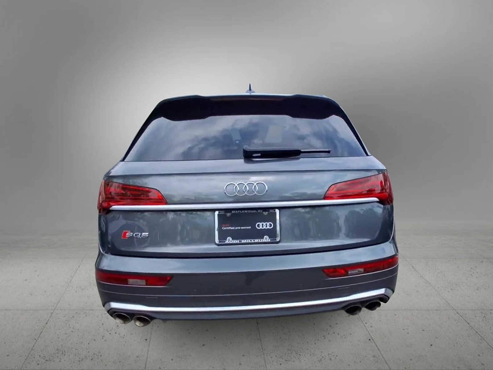 Thumbnail: 2023 Audi SQ5 - 7