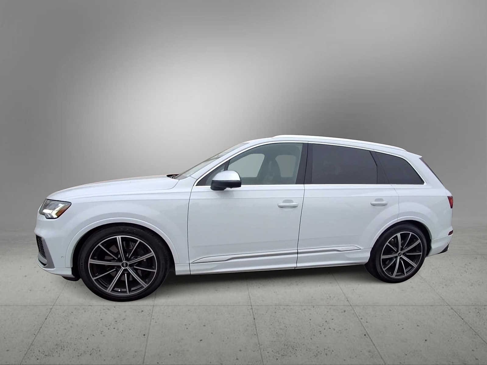 Thumbnail: 2022 Audi SQ7 - 4