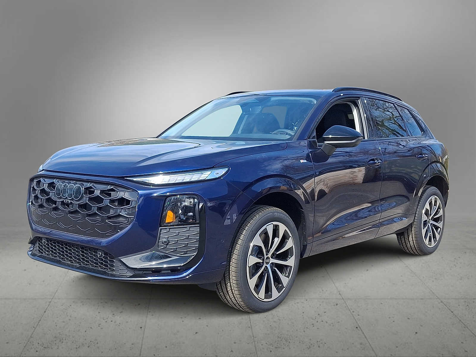 Thumbnail: 2026 Audi Q3 - 1