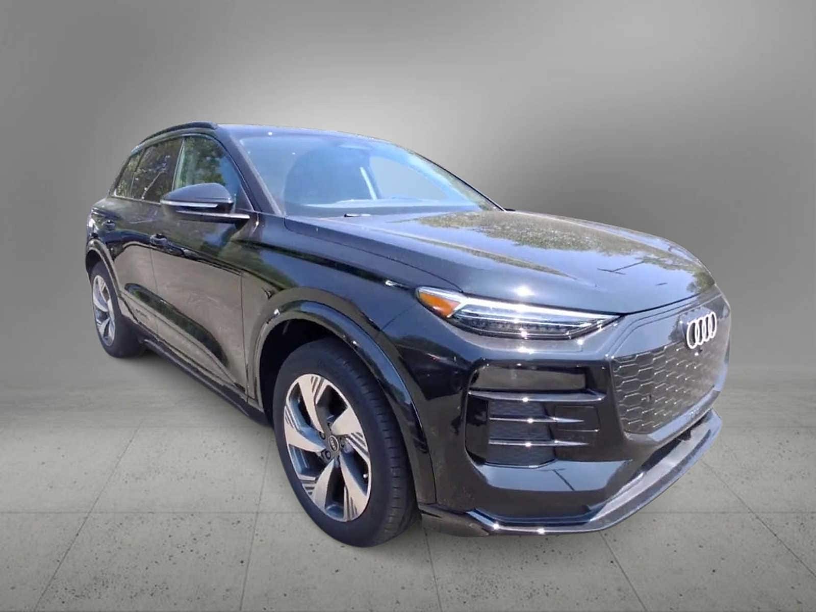 Thumbnail: 2025 Audi Q6 e-tron - 2