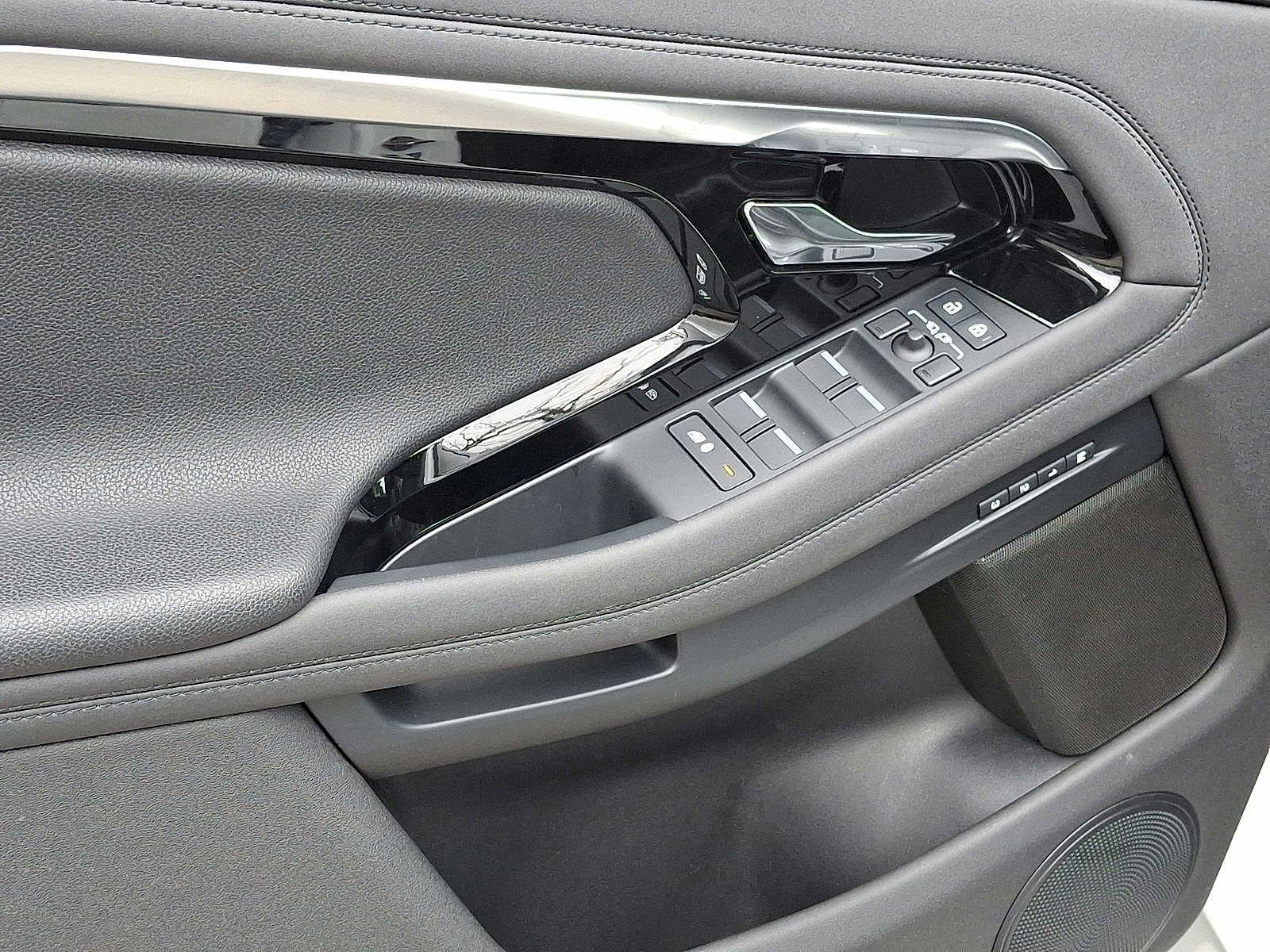 Thumbnail: 2023 Land Rover Range Rover Evoque - 10