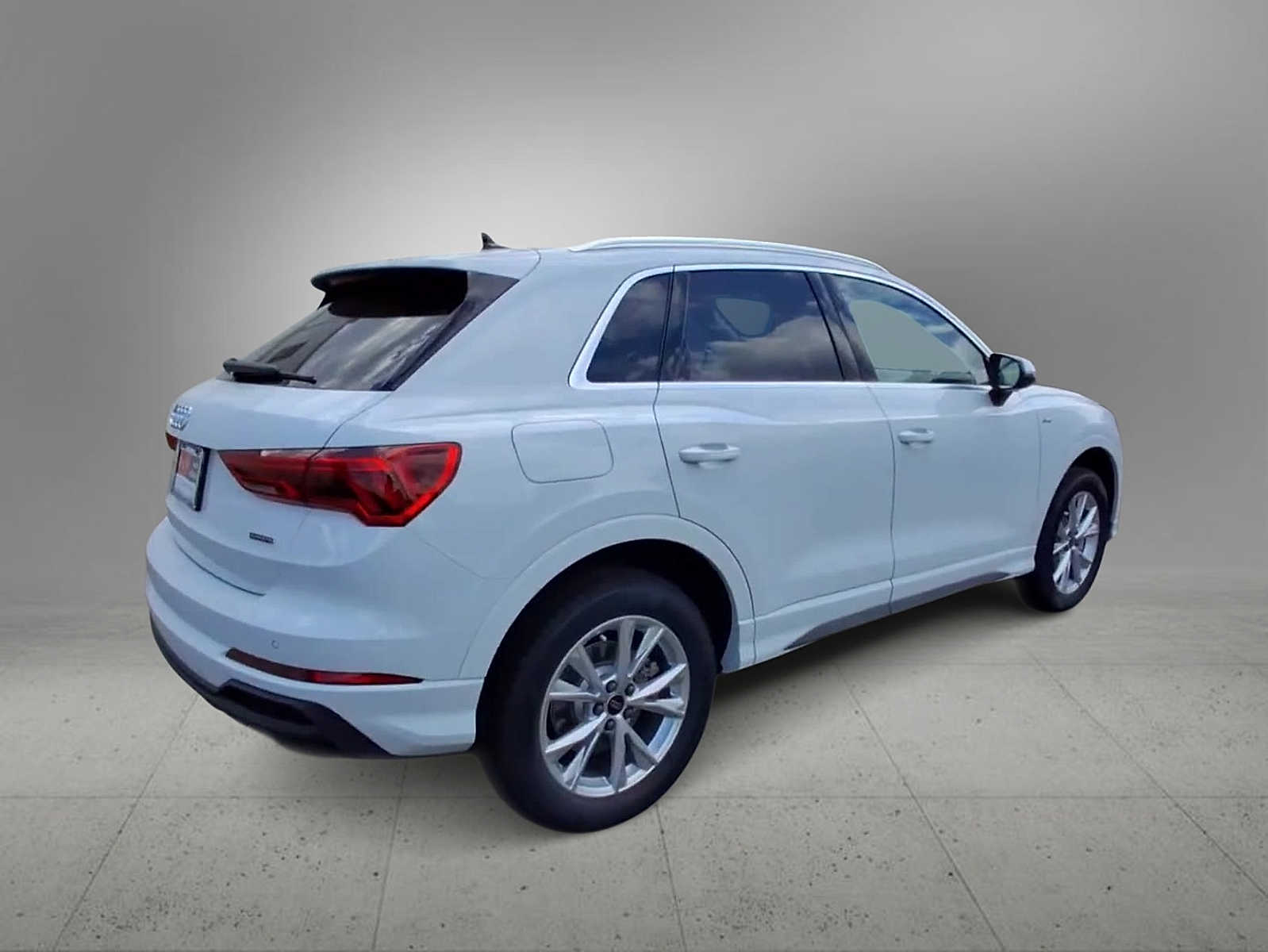 Thumbnail: 2025 Audi Q3 - 8