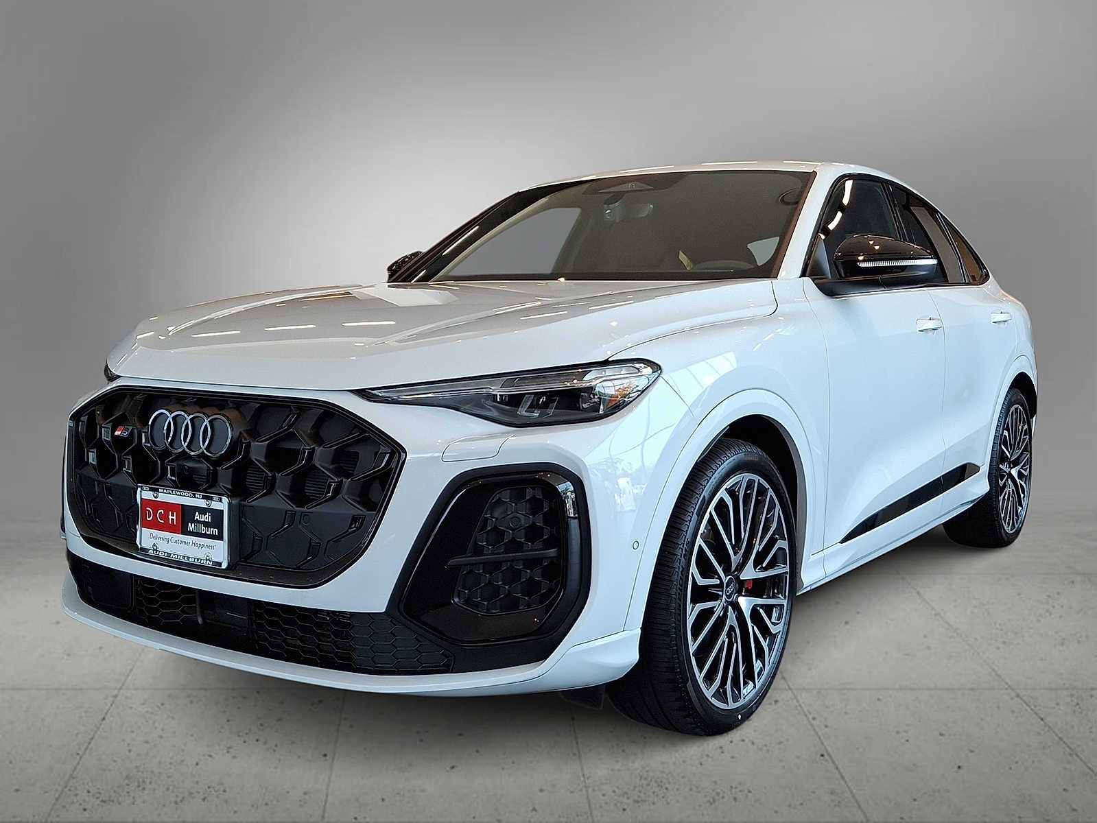 Thumbnail: 2026 Audi SQ5 - 1