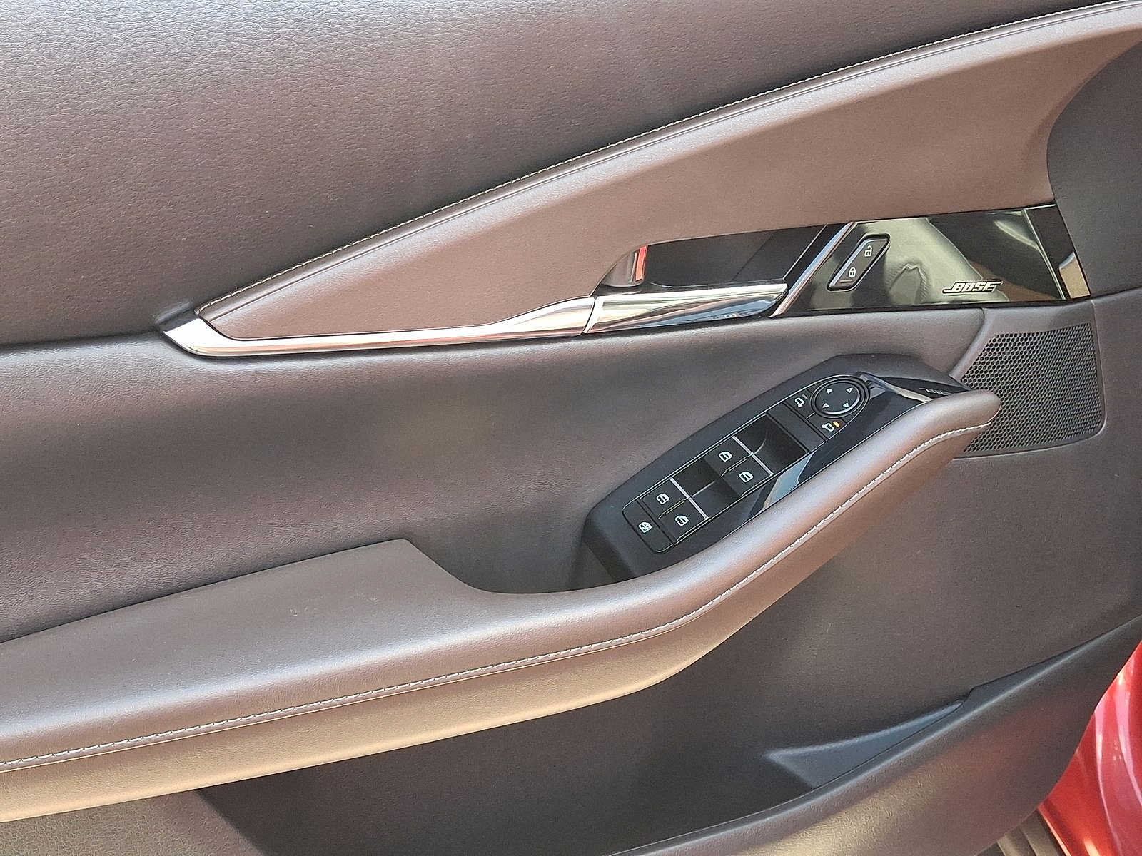 Thumbnail: 2022 Mazda CX-30 - 10