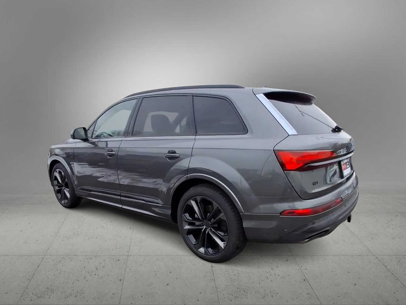 Thumbnail: 2026 Audi Q7 - 6