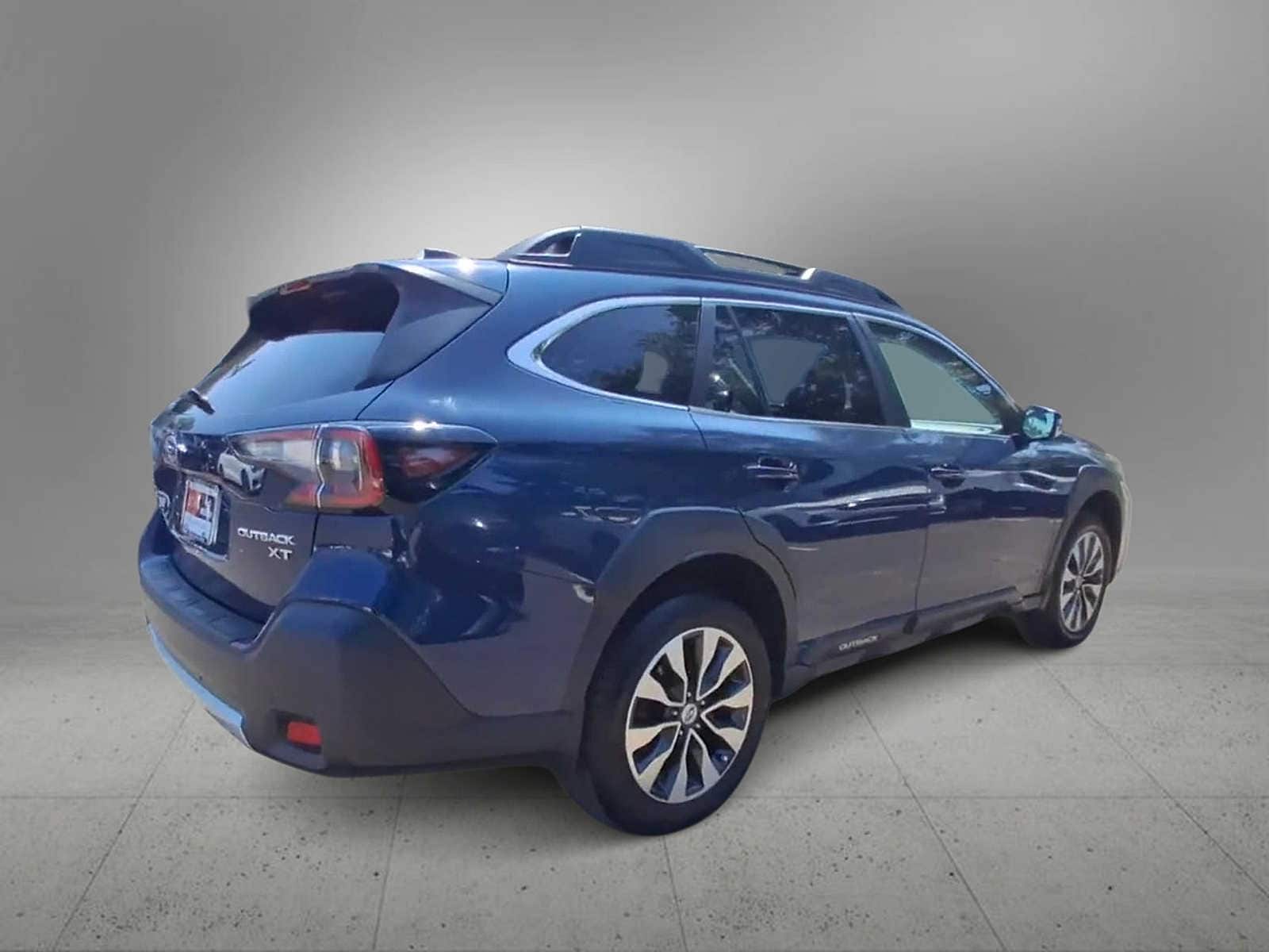 Thumbnail: 2023 Subaru Outback - 8