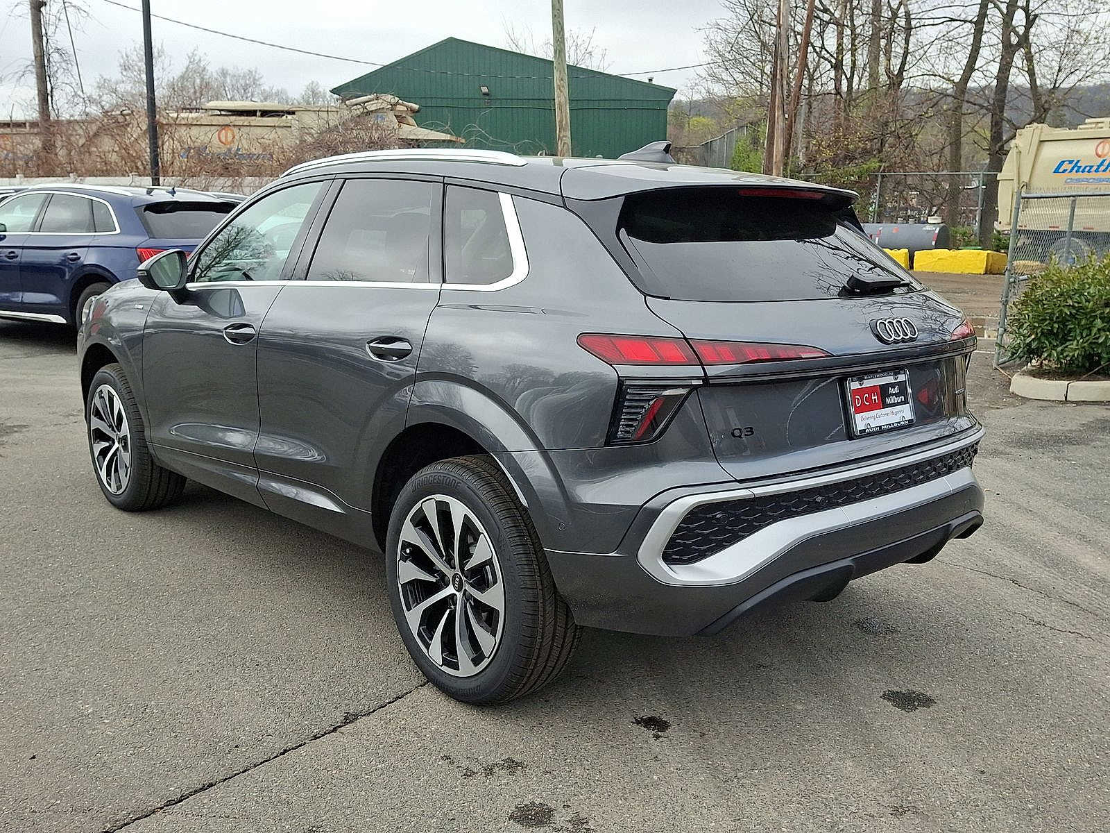 Thumbnail: 2026 Audi Q3 - 12